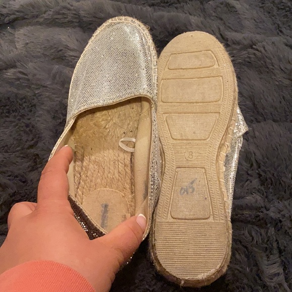 🔴Women’s Express Size 8 Sparkle Flats 💫 - Picture 5 of 5